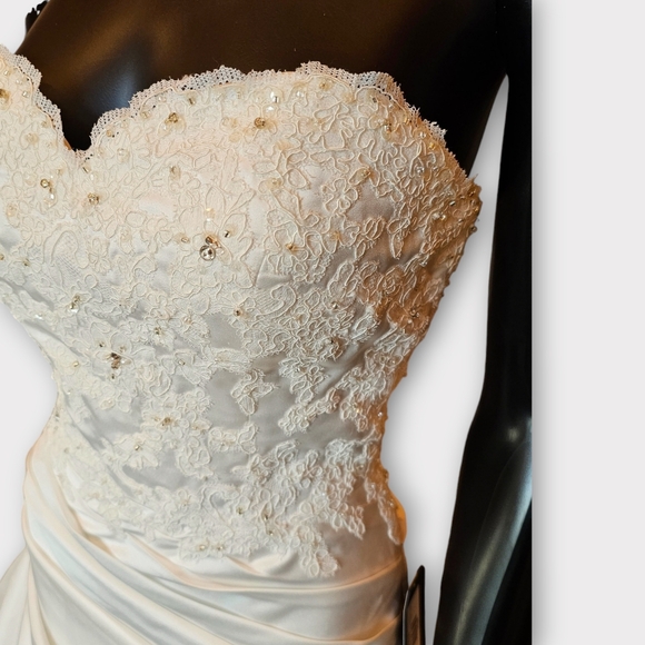 NWOT - Venus Symphony Ivory Satin Tuck - Picture 3 of 6